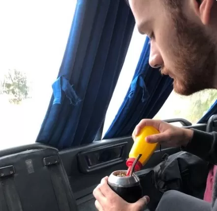 tweet viral mostaza en el mate