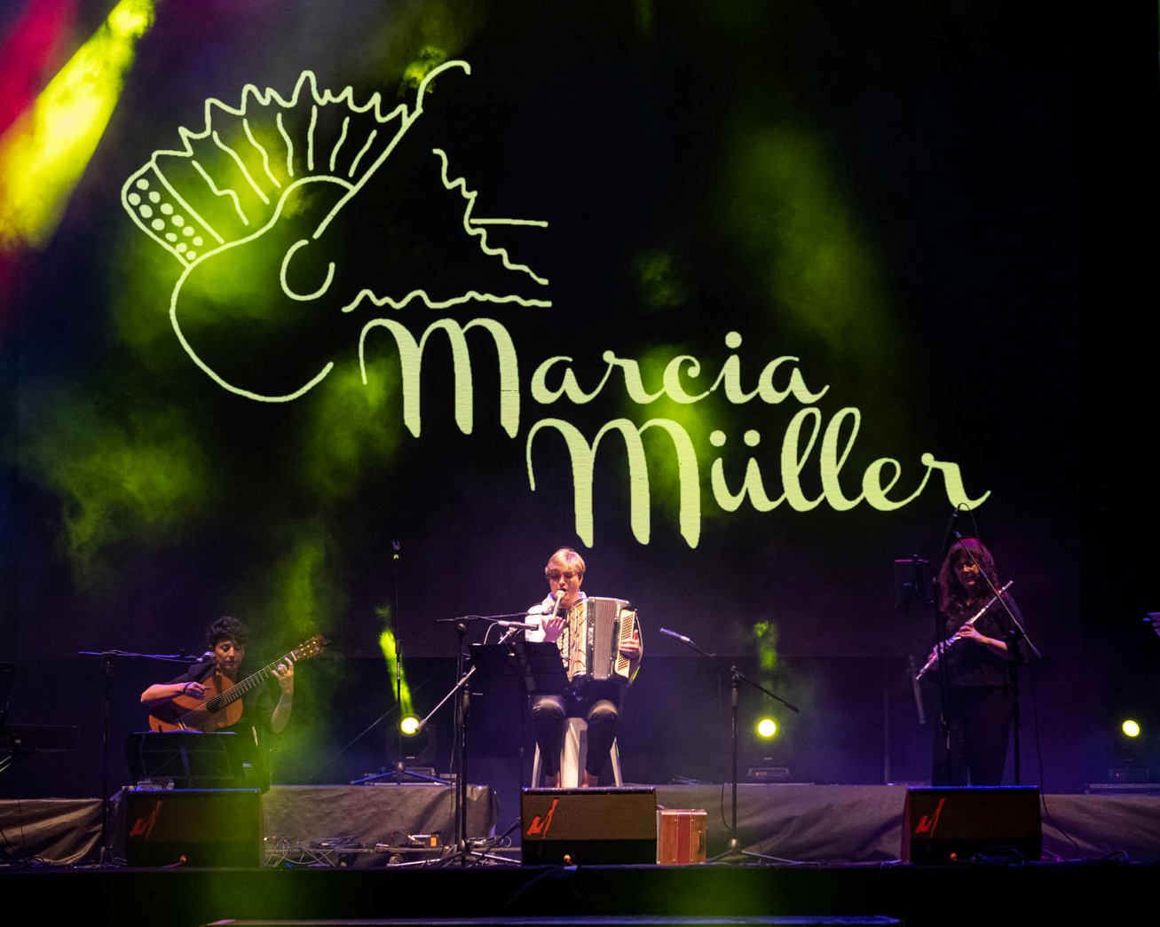 marcia mulle actuando en fiesta del mate parana 2022 8 de marzo