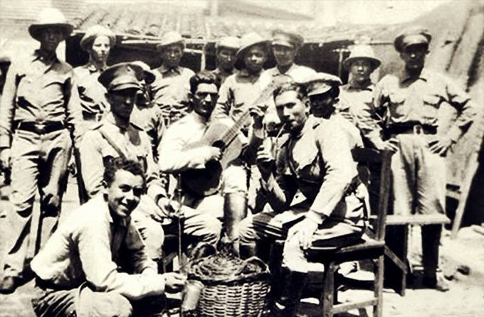 soldados-de-paraguay-guerra-del-chaco-tomando-terere-historia-yerba-mate