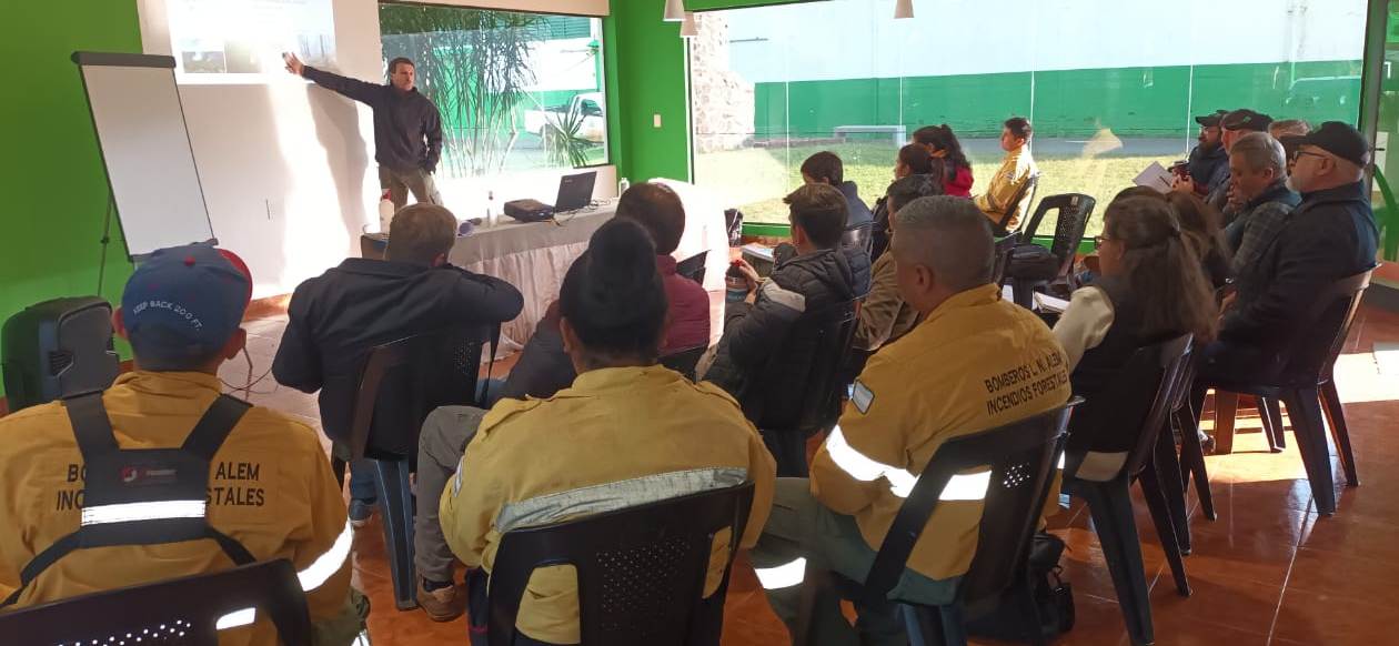 capacitacion-yerba-mate-incendios-bomberos-prevencion-apostoles-misiones