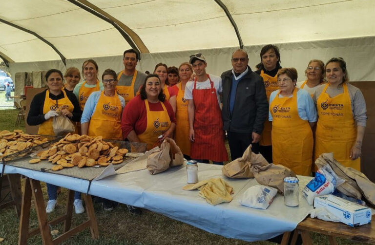 cocineras-torta-frita-fiesta-copetonas-2022