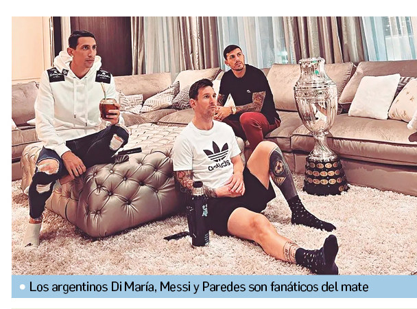 di-maria-messi-paredes-tomando-mate-futbollistas-argentinos