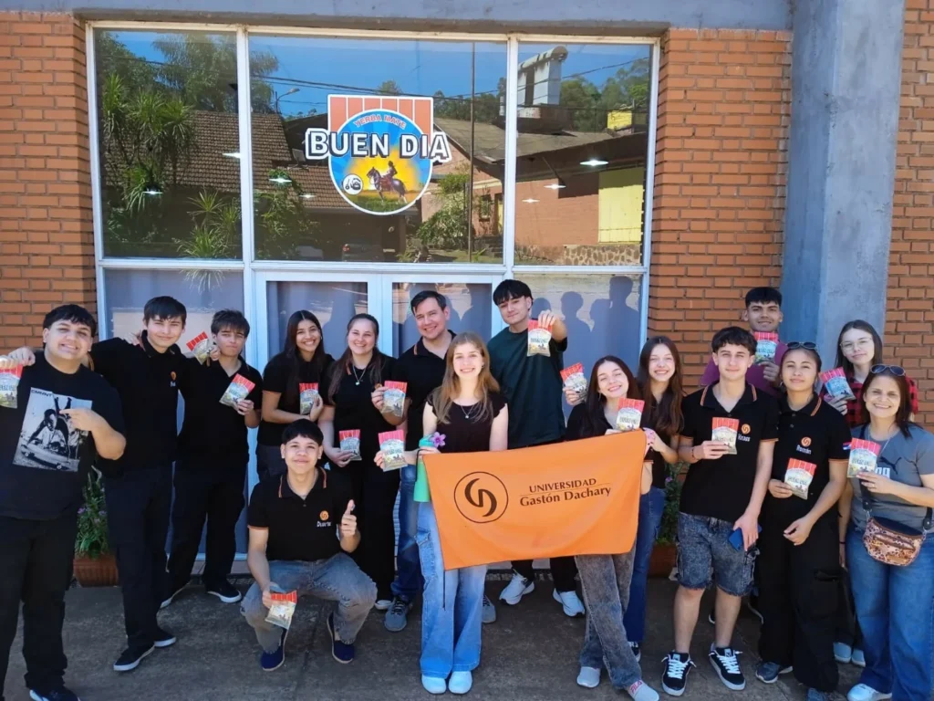 estudiantes-dachary-visitaron-buen-dia-yerba-