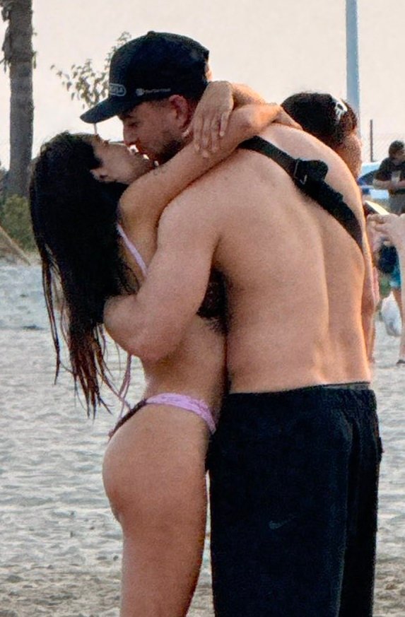 maria-becerra-novio-playa-mates-españa